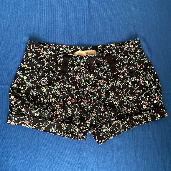 Floral button-up chinos - Picture 6 of 9